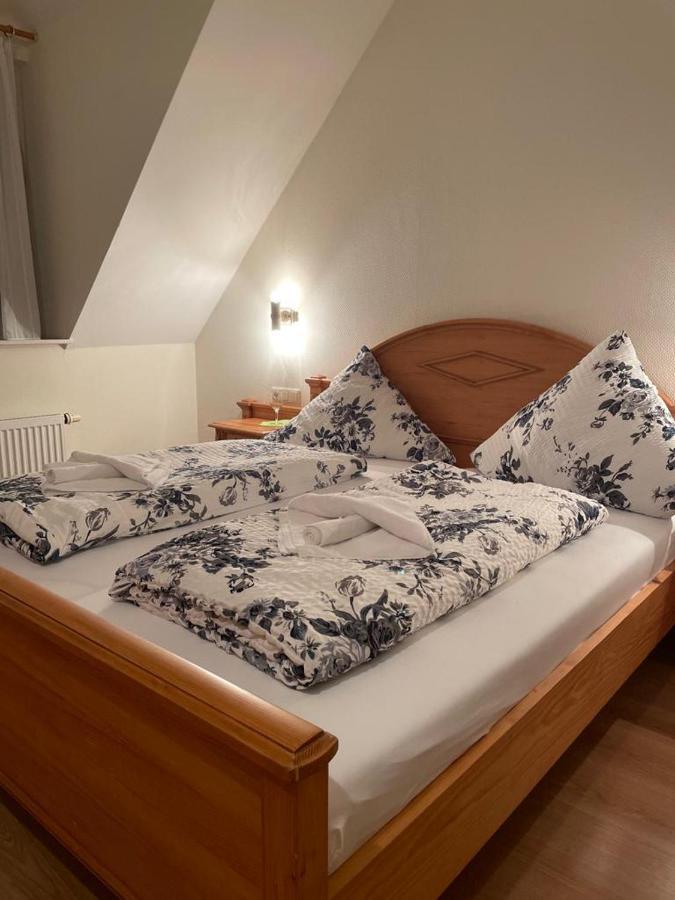 Hotel Und Restaurant Gruner Hahn Elsenfeld المظهر الخارجي الصورة